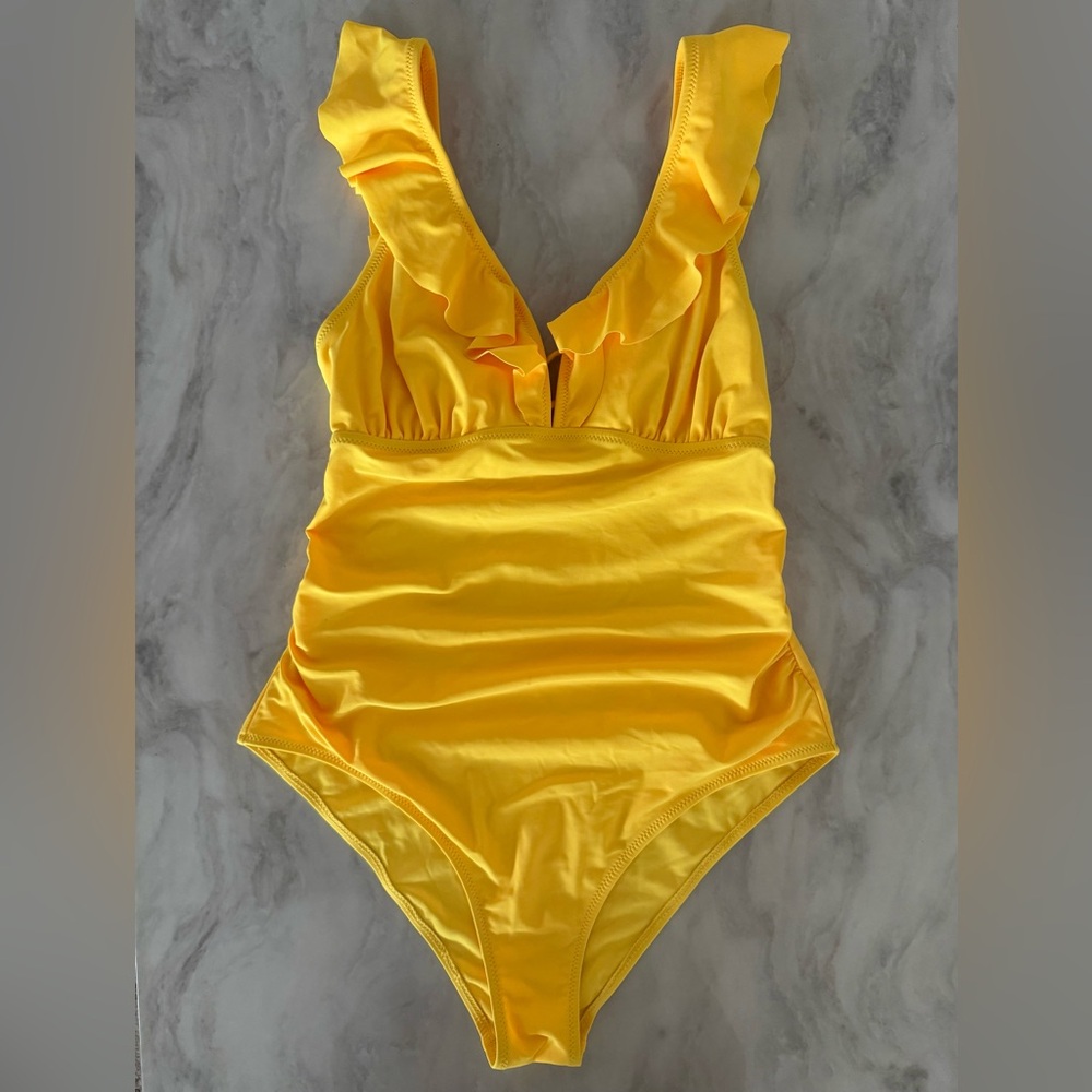 Yellow ruffle swimsuit SIZE L (pre owned)